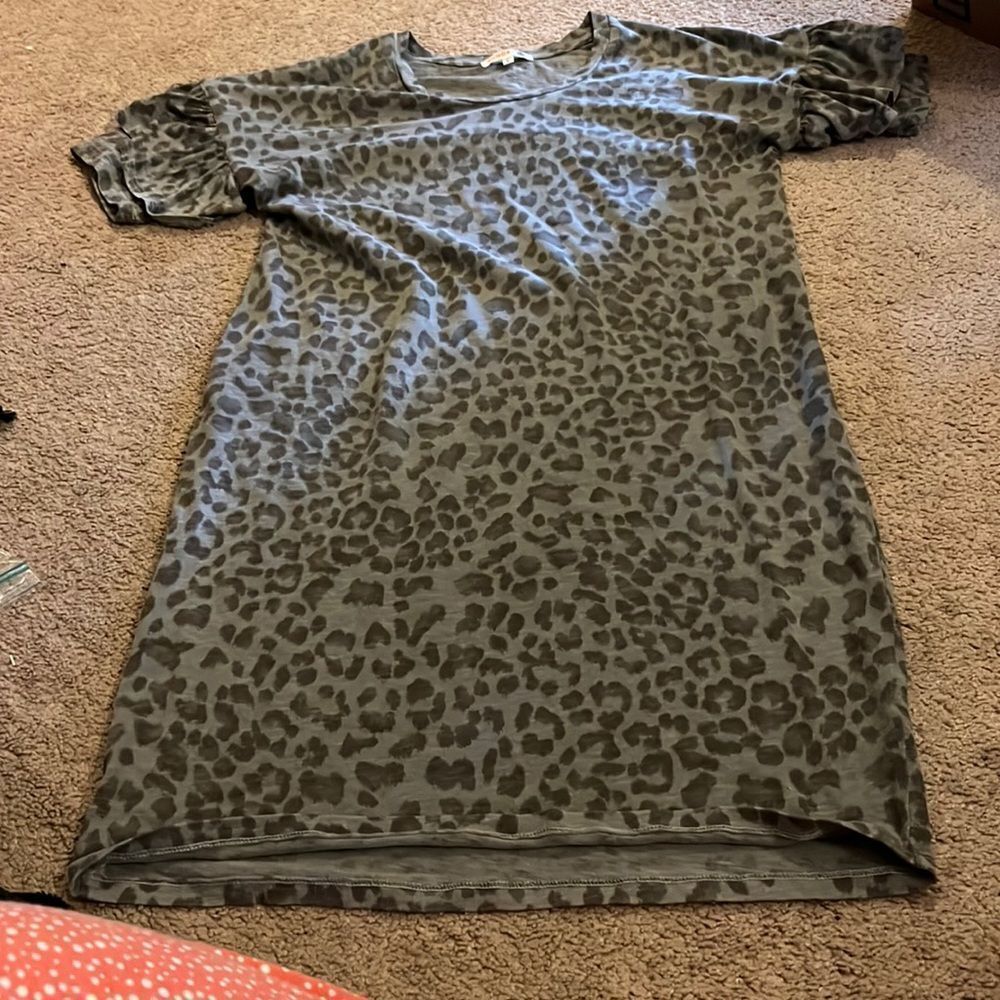 Sundry size 0 animal print dress‎